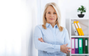 How to become a medical secretary