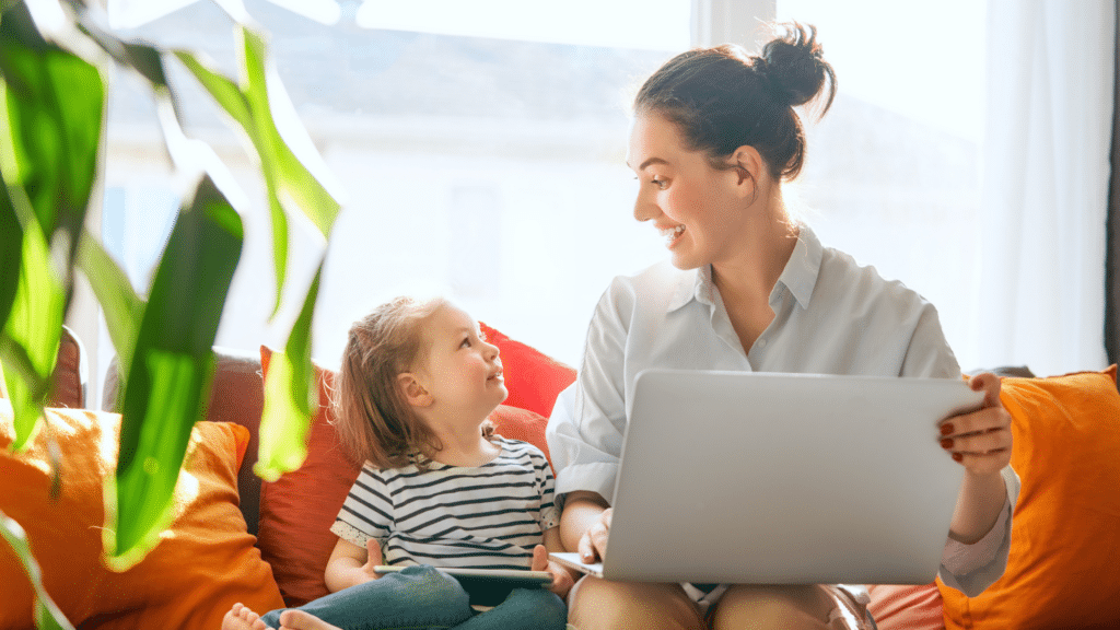 Mum and Dughter with laptop - Flexible Diplomas Designed for Busy Mums