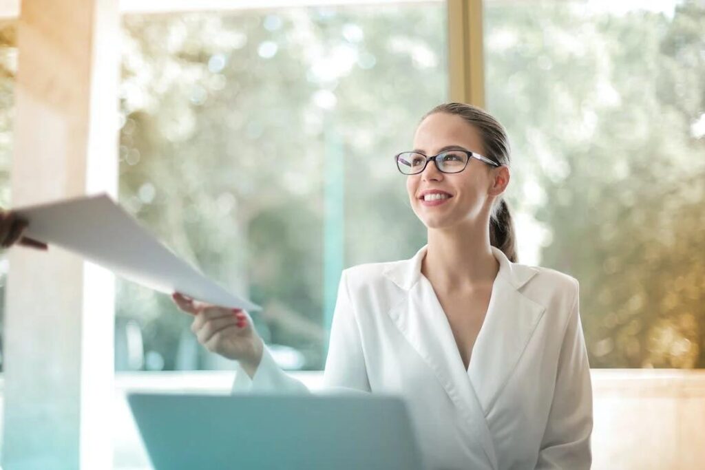 How to Get a PA Job with No Experience in the UK